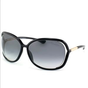 Tom Ford Raquel Sunglasses